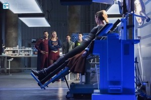 Supergirl - Episode 3.19 - The Fanatical - Promo Pics