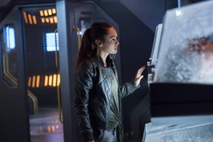  The 100 “Pandora’s Box” (5x04) promotional picture