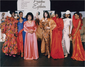  1991 Ebony Fashion Fair Fashion 表示する