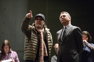 1x11 - Behind the Scenes - Jack Bender and Sam Neill
