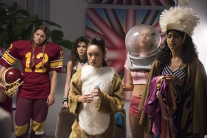  Glow Season 1 promotional picture