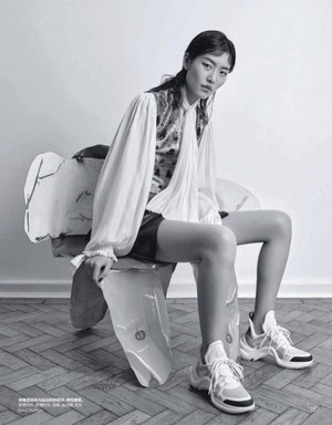  Liu Wen for Vogue China [March 2018]