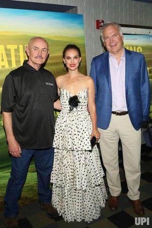  Natalie Portman at Eating 动物 New York Screening
