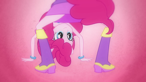  Pinkie Pie s hair grows into a ponytail EG