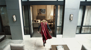  Supergirl landing