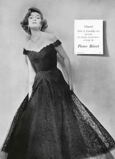  "'50's" Vintage Chanel Fashion