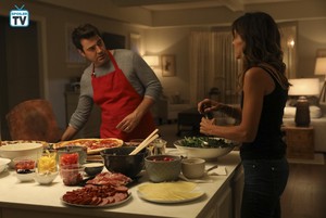  A Million Little Things "Friday Night Dinner" (1x04) promotional picture