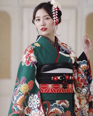 Jurina Kimono 👘