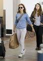 Natalie Portman at LAX airport  - natalie-portman photo