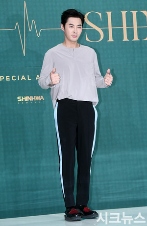  Shinhwa TWENTY press conference 20180828 - Media Pics