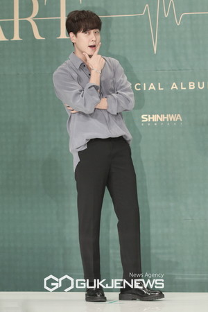 Shinhwa TWENTY press conference 20180828 - Media Pics