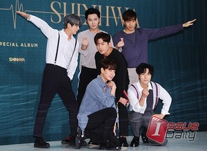 Shinhwa TWENTY press conference 20180828 - Media Pics