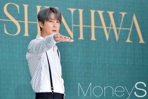  Shinhwa TWENTY press conference 20180828 - Media Pics