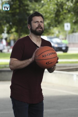  A Million Little Things "The Game of Your Life" (1x05) promotional picture