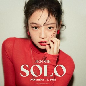  BLACKPINK Jennie To Make Solo Debut on November 12, 2018