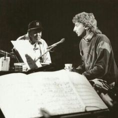  Barry Manilow In The Recording Studio