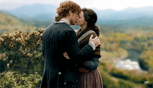 Jamie and Claire baciare - Season 4