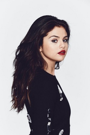  Selena aesthetics