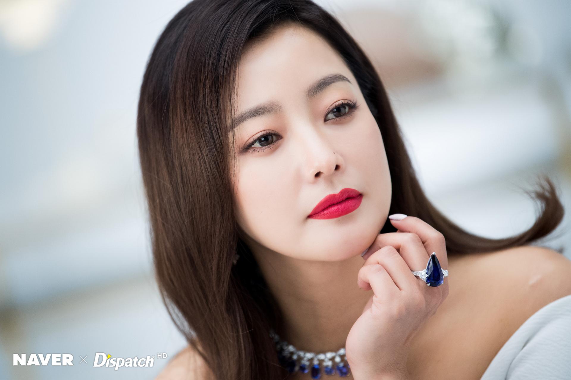 Kim-Hee-Sun-korean-actors-and-actresses-