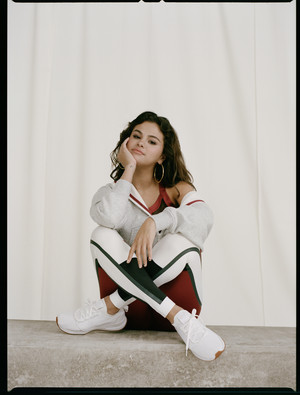  Selena ~ Puma "Strong Girl" 2018