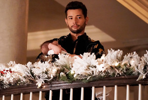  Dynasty "Crazy Lady" (2x09) promotional picture