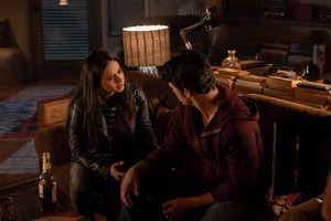  Roswell New Mexico - Episode 1.05 - Don't Speak - Promotional foto