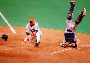 Dan Gladden and Gregg Olsen - 1991 World Series