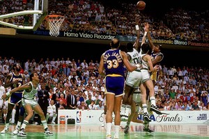 Magic Johnson's junior junior skyhook - 1987 NBA Finals