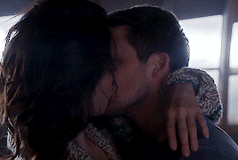  Wyatt and Lucy Kiss