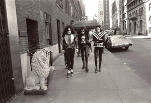  45 years lalu today: Ciuman (NYC) April 24, 1974