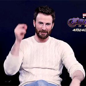  Chris Evans ~ ‘A’ sign ~Avengers Endgame (Shanghai)