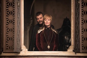  Euron Greyjoy and Cersei Lannister in 'The Last of the Starks'