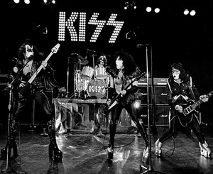  KISS ~Detroit, Michigan...May 14-15, 1975