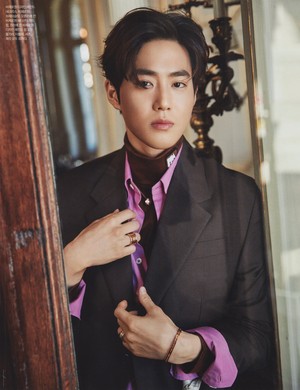  SUHO for Singles Magazine 2019 (SCAN)