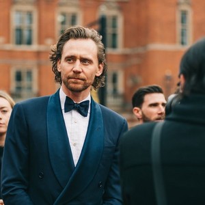 Tom Hiddleston attends The Olivier Awards at the Royal Albert Hall on April 7, 2019 (London, UK ​