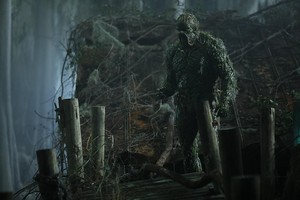  Swamp Thing - Episode 1.02 - Worlds Apart - Promotional fotografias