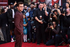  Tom Holland -Spider-Man: Far From trang chủ Premiere (June 26, 2019)
