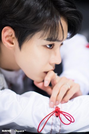  Doyoung