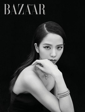 Jisoo for Harpers Bazaar Korea Magazine May 2019 Issue