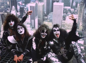 KISS (NYC) June 24, 1976 (Empire State Building) 