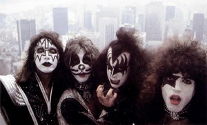 KISS (NYC) June 24, 1976 (Empire State Building)