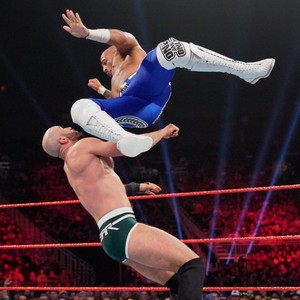  Raw 5/27/19 ~ Ricochet vs Cesaro