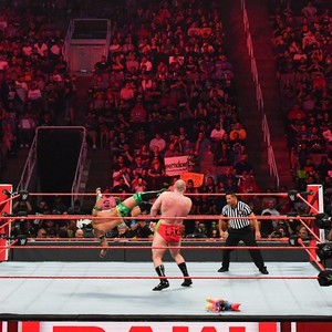  Raw 6/10/19 ~ 3-On-1 Handicap Lars Sullivan vs Lucha House Party