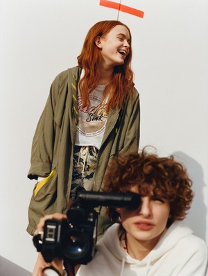  Sadie Sink and Finn Wolfhard - Pull and ours Photoshoot - 2019