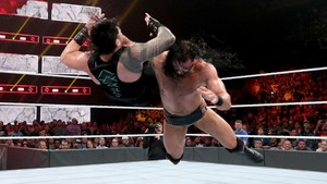Stomping Grounds 2019 ~ Drew McIntyre vs Roman Reigns