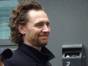  Tom Hiddleston at the stage door of Harold Pinter Theatre after performing Betrayal on May 21, 2019