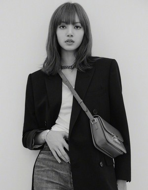  BLACKPINK Lisa for SuperELLE China Magazine Fall 2019 Issue
