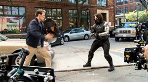  gorra, cap vs Bucky (actors and stunts doubles)