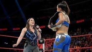  Raw 7/8/19 ~ Nikki attraversare, croce vs Dana Brooke