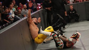 Raw 8-5-19 ~ Andrade vs Rey Mysterio